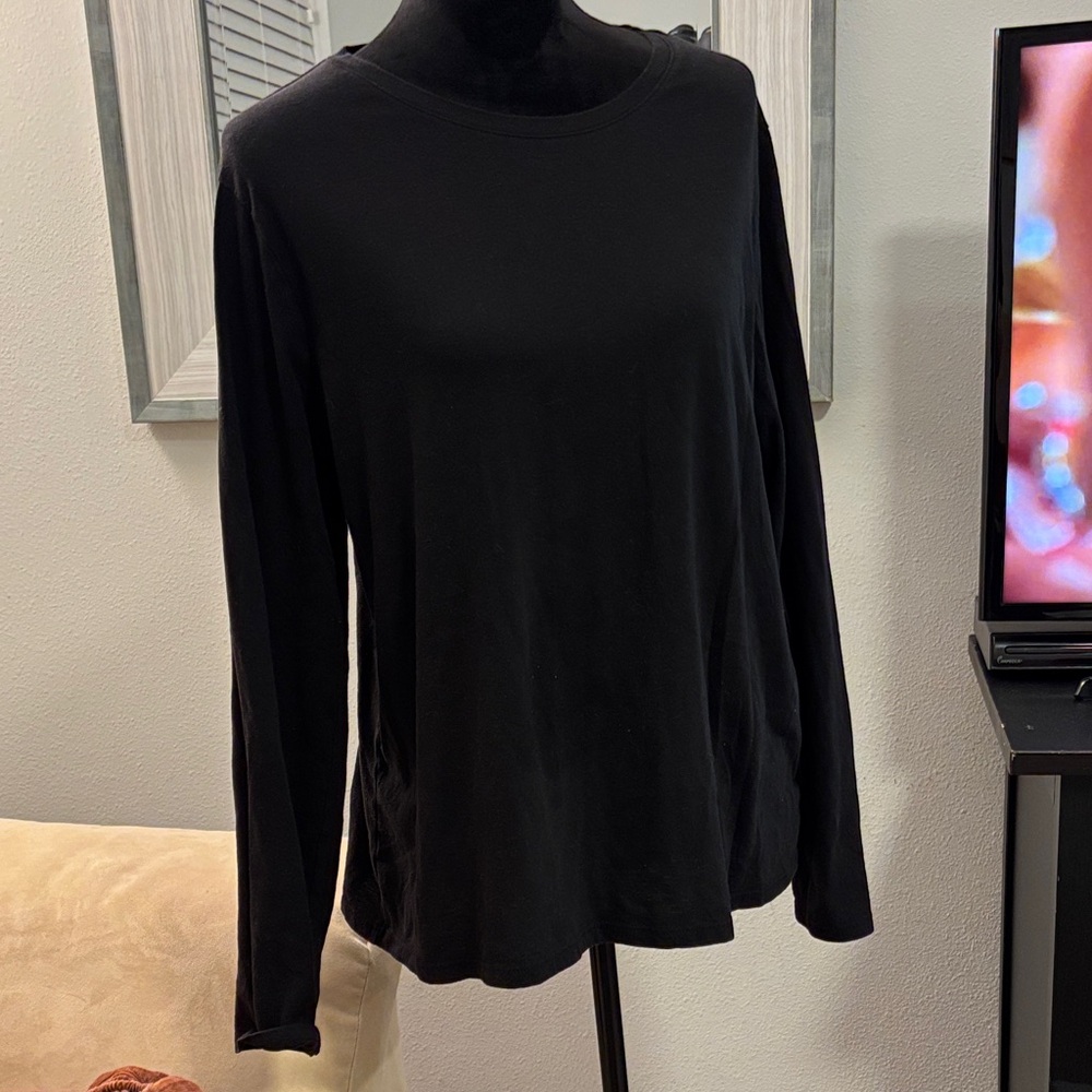 Time and Tru Black Long Sleeve Top